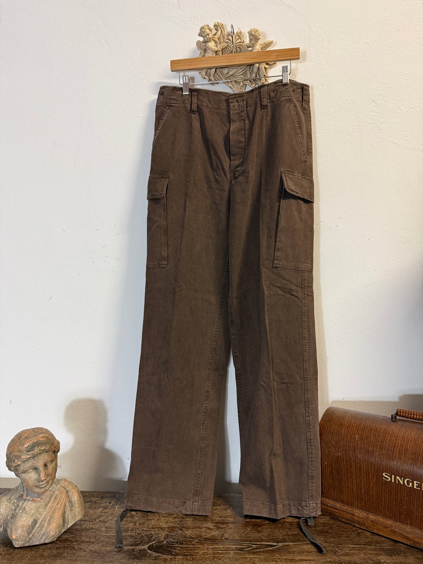 Vintage 80’s German Army Moleskin Cargo Pants “W35”