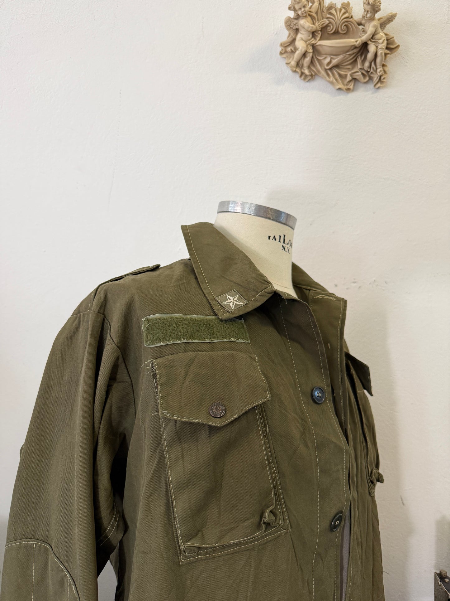 Vintage 80’s Italian Army Jacket “L”