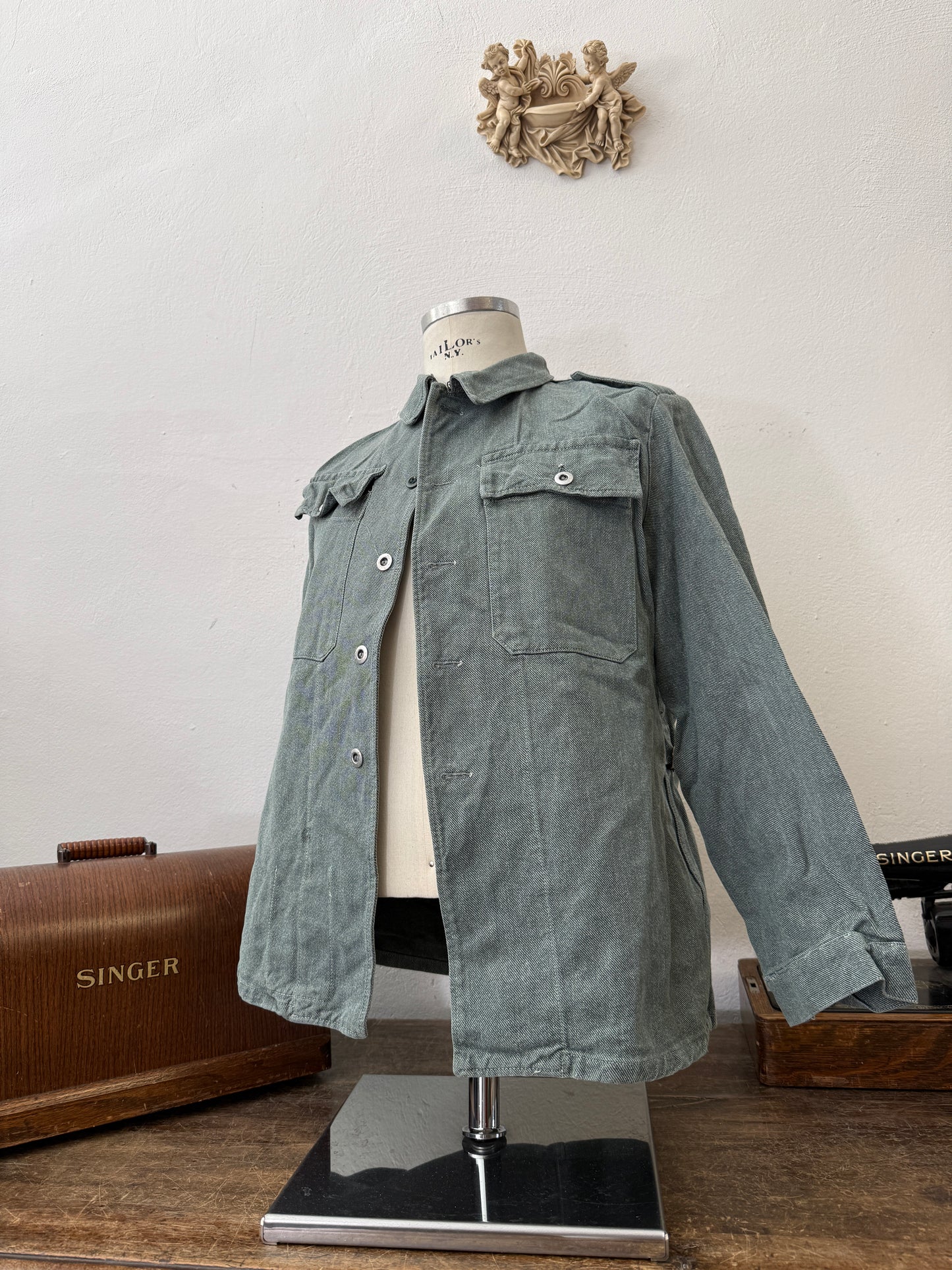 Vintage Swiss Army Jacket “S/M”