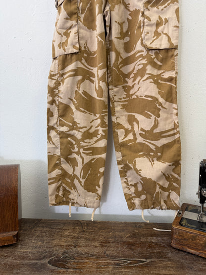 Vintage British Army Camo Cargo Pants “W30”