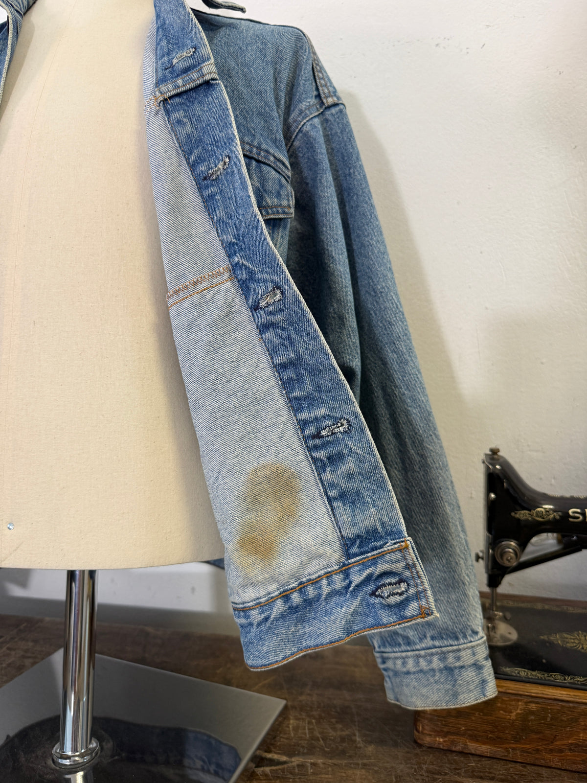 Vintage Levi’s Jacket “L”