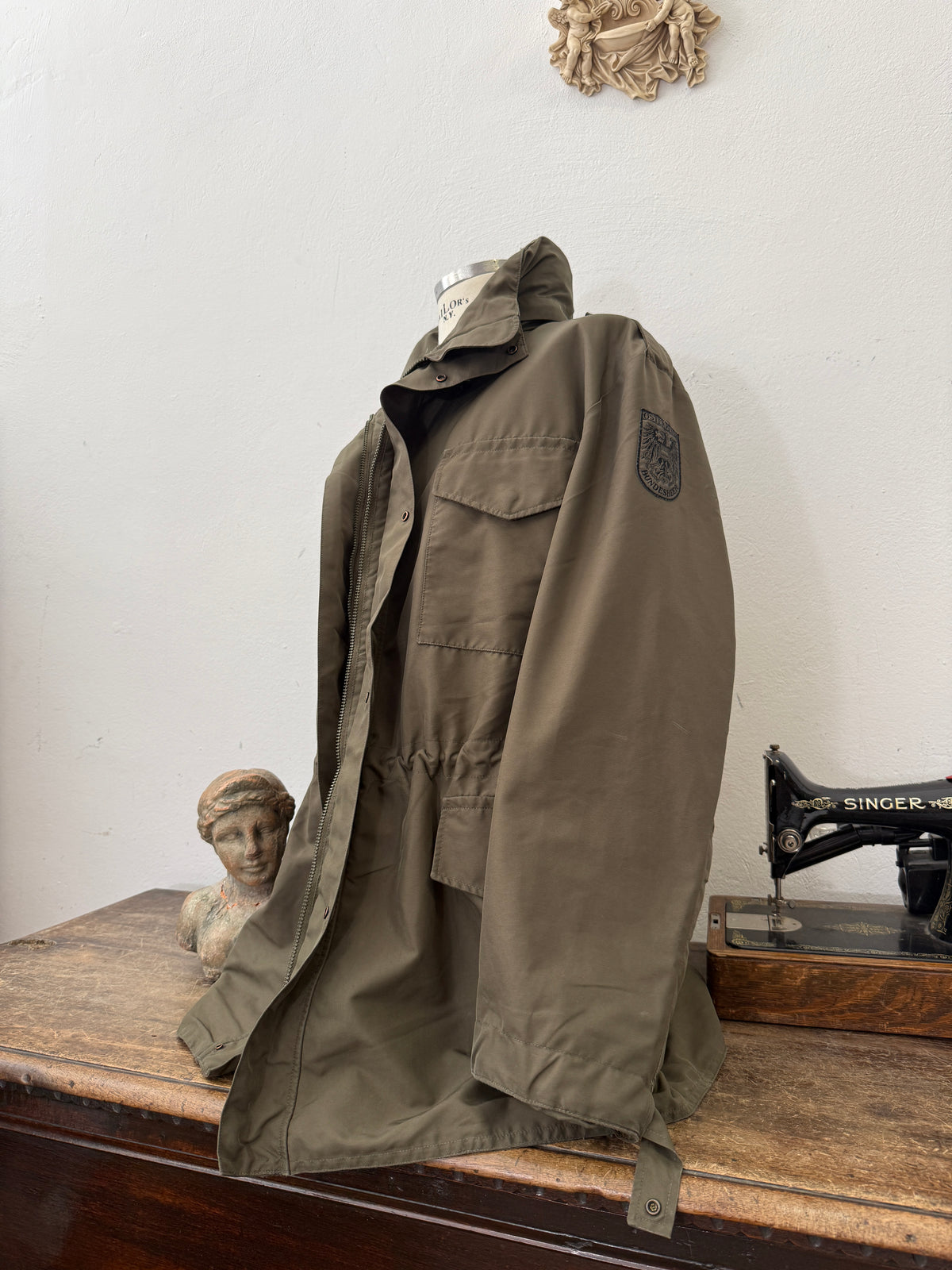 Vintage 90’s Austrian Army Jacket “XL”