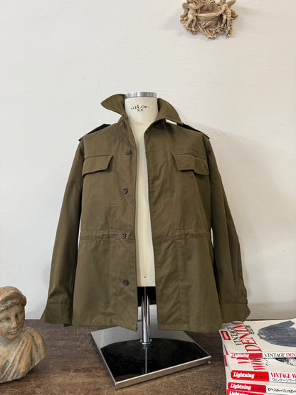 Vintage 90’s Czech Army Jacket “M”