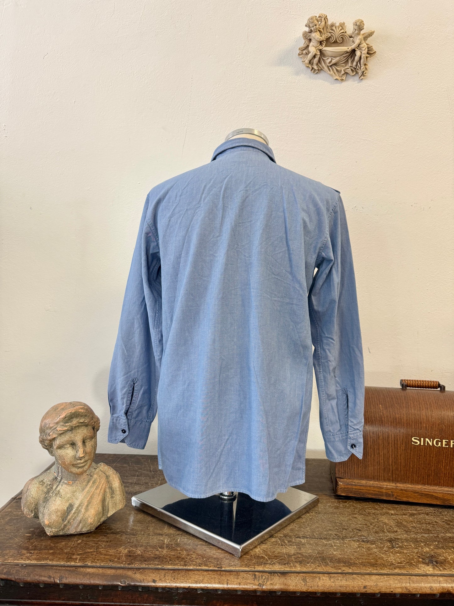 Vintage 90’s Italian Navy Shirt “M”