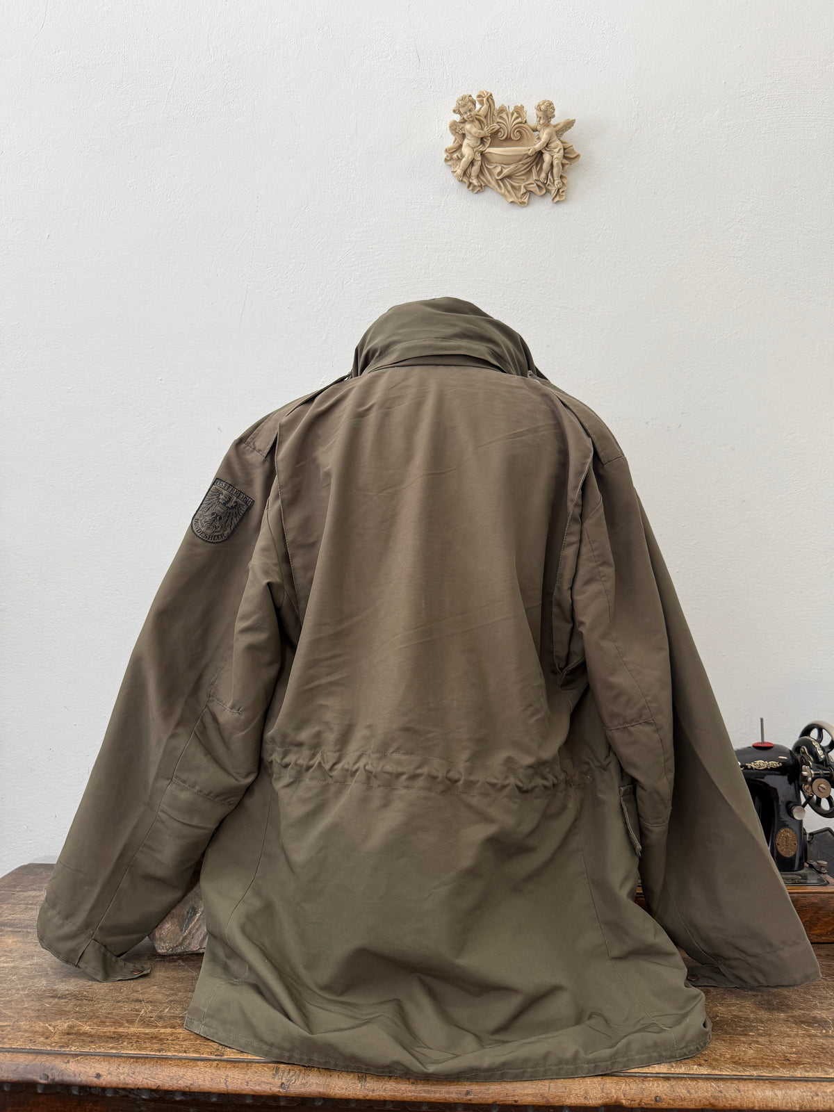 Vintage 90’s Austrian Army Jacket “XL”