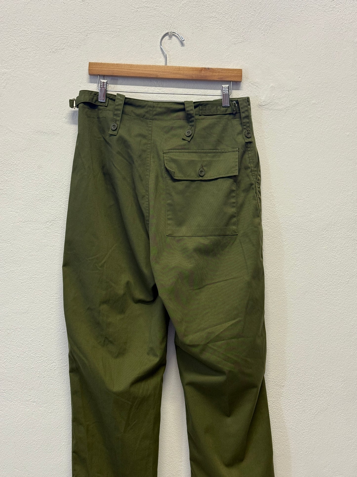Vintage British Fatigue Army Pants “W31”