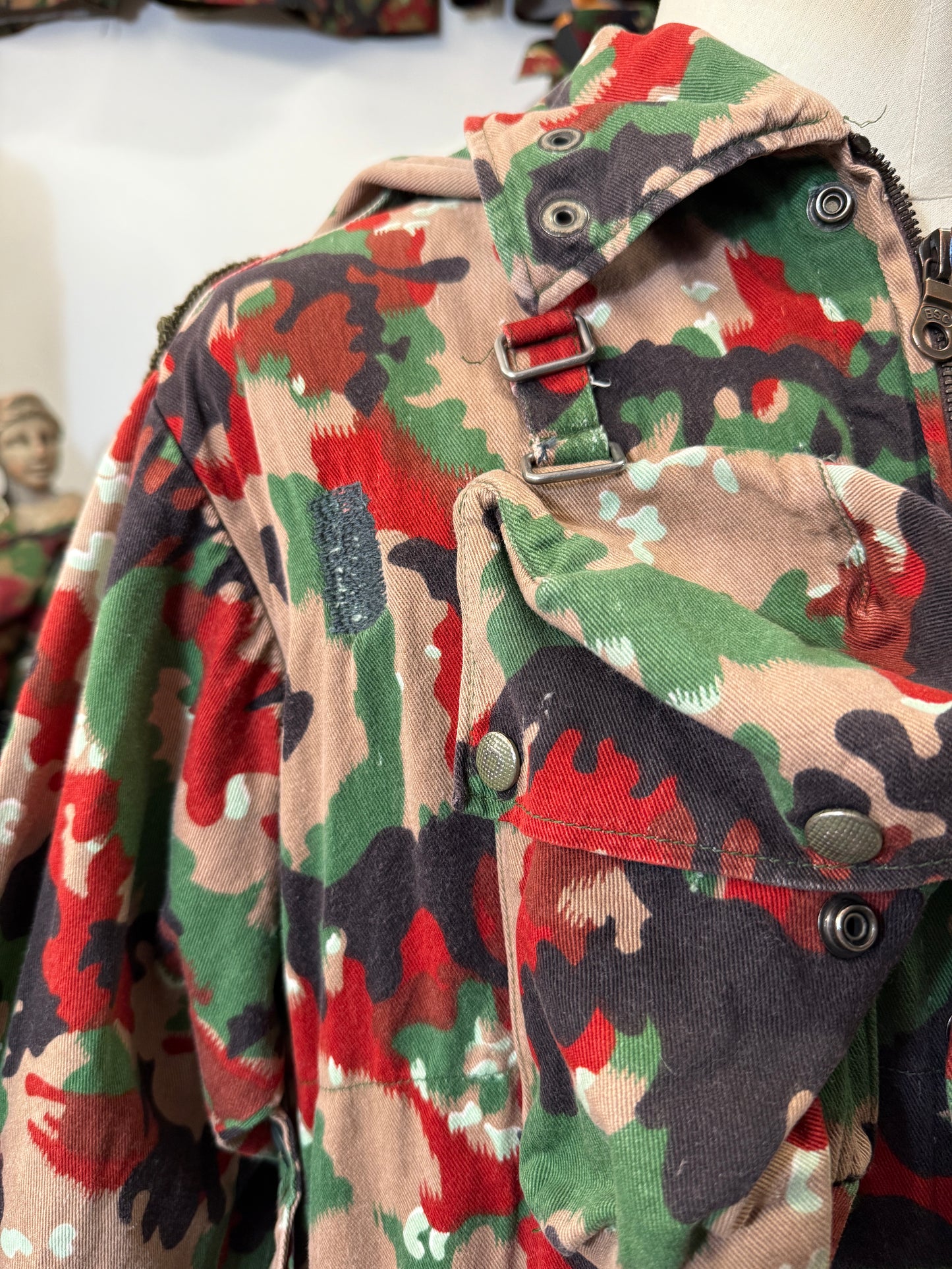 Vintage Swiss Army Camo Jacket M70 “L”
