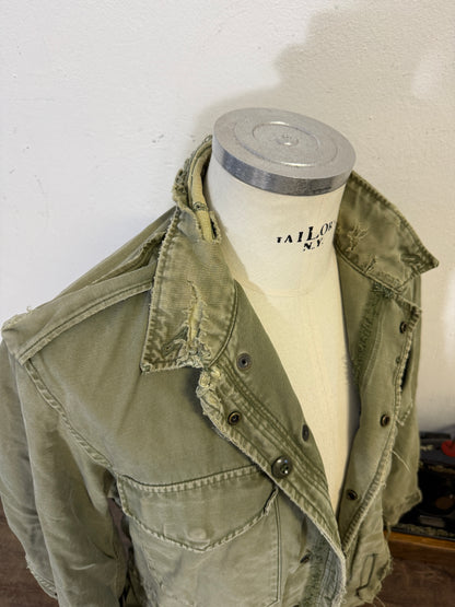 Vintage Distressed US Army M-51 Field Jacket “S/M”