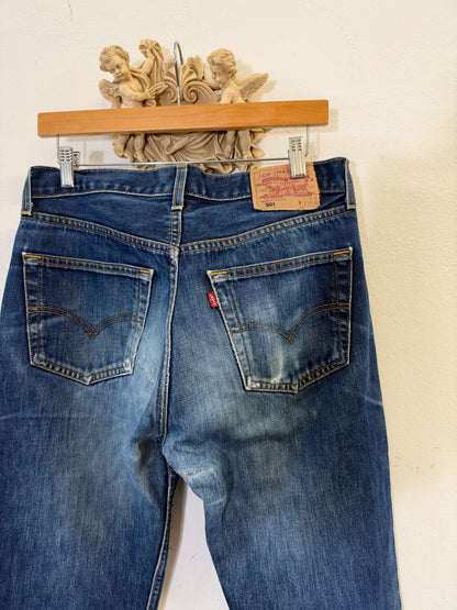 Vintage Levi’s 501 “W32 L32”