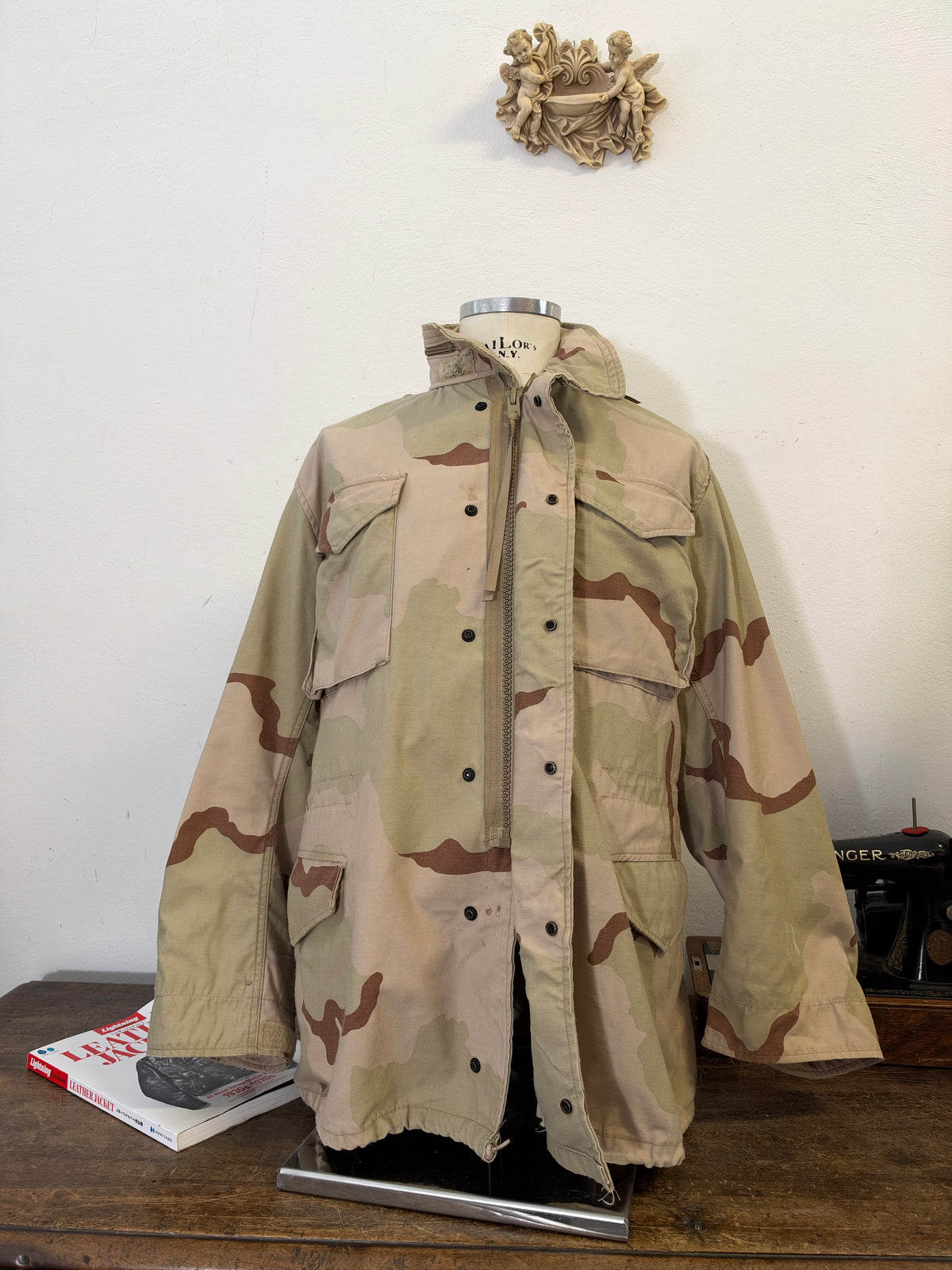 Vintage Desert Field Jacket M65 Us Army  “L/XL”