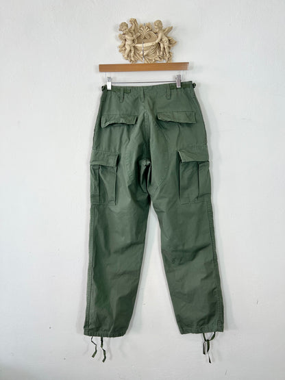 Vintage Cargo Pants “W29”