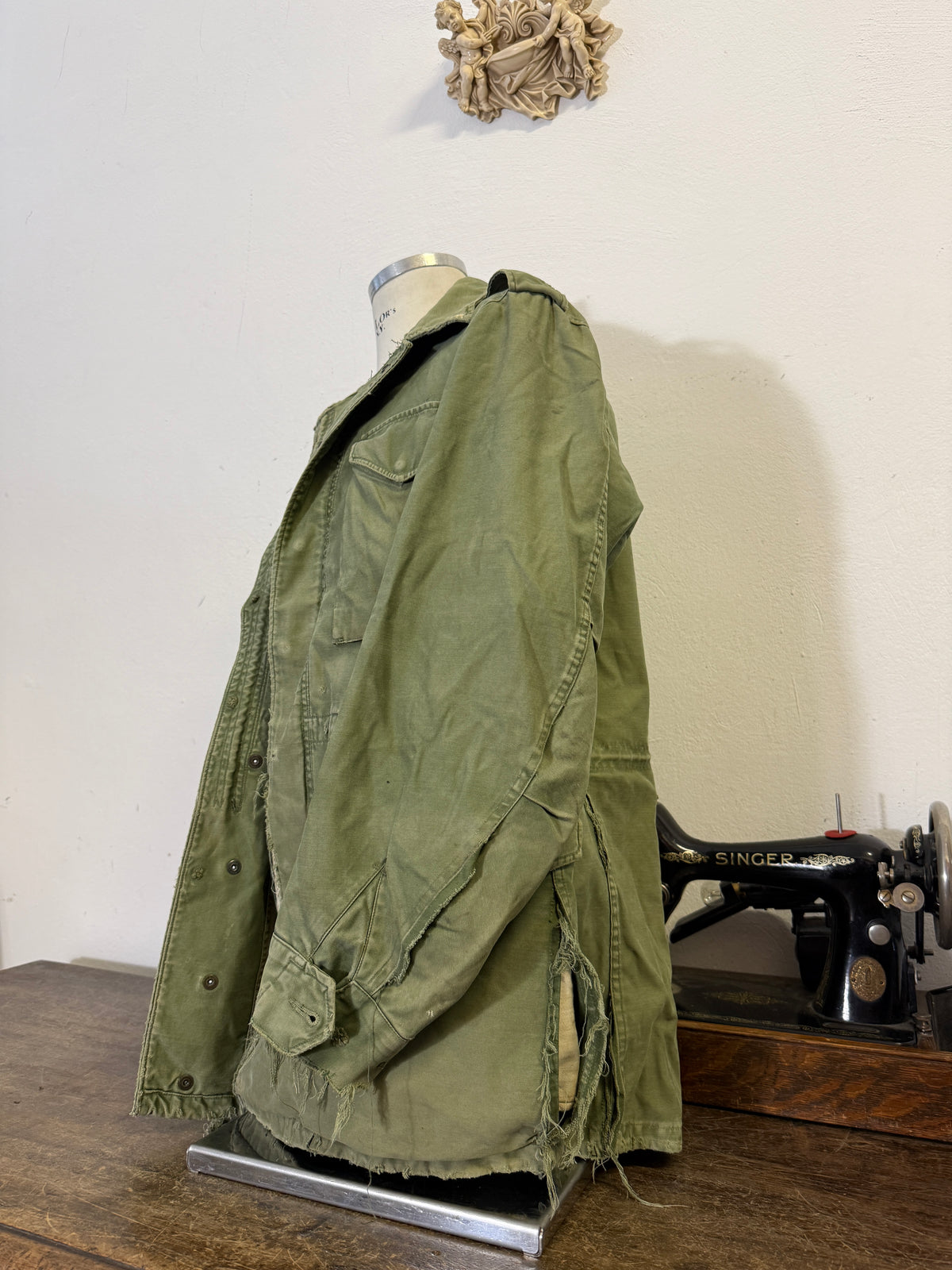 Vintage Distressed US Army M-51 Field Jacket “L”