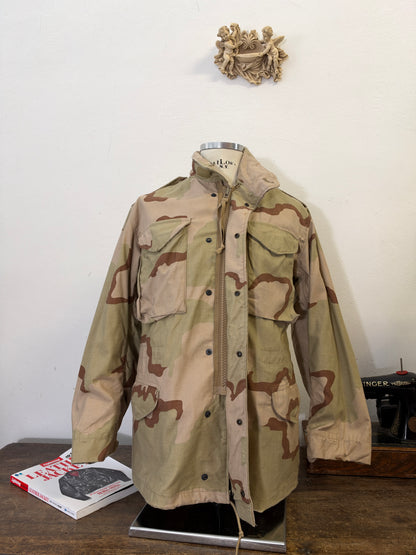 Vintage US Army M-65 Desert Field Jacket “M”
