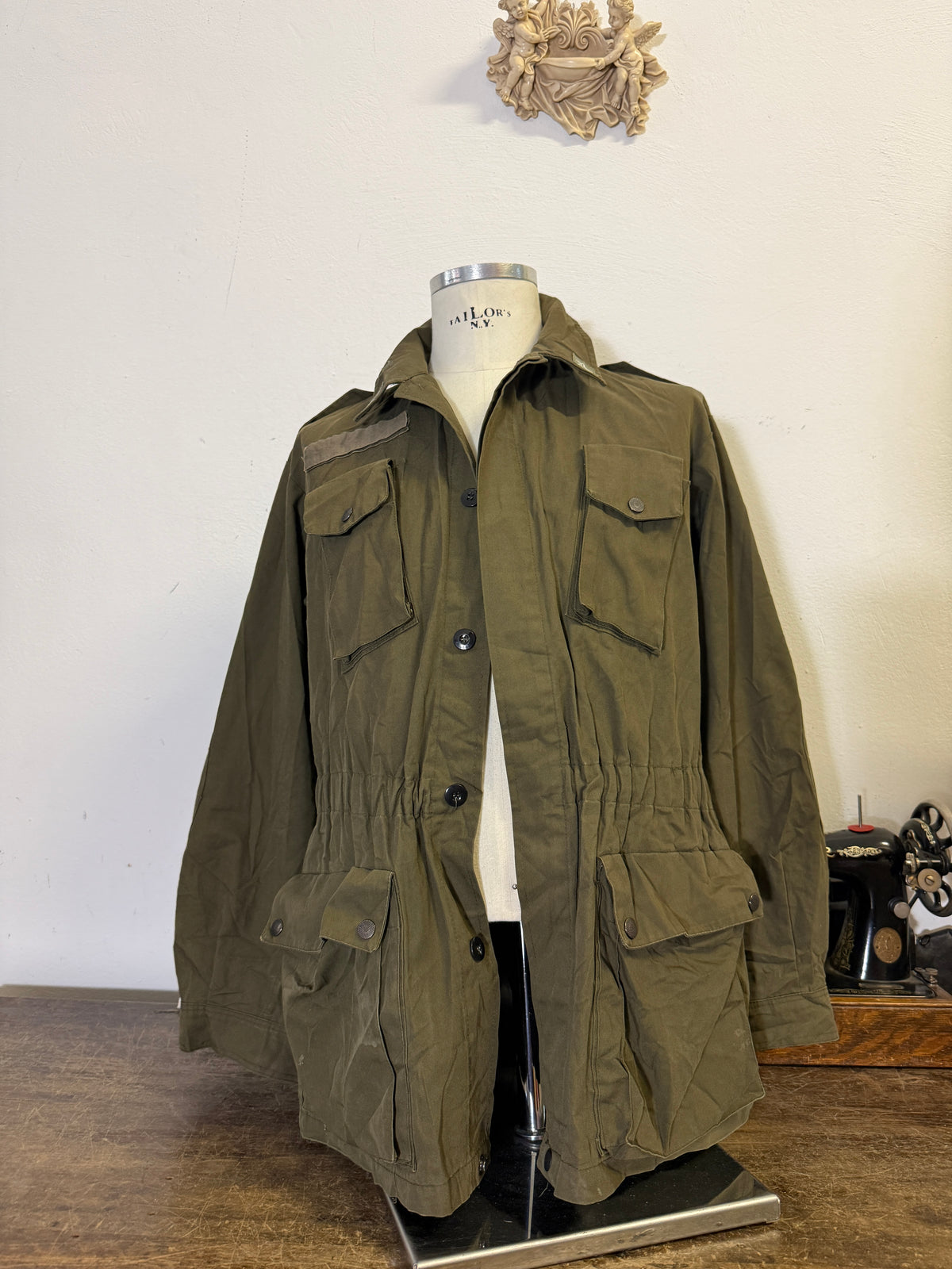Vintage 80’s Italian Army Jacket “L”  26
