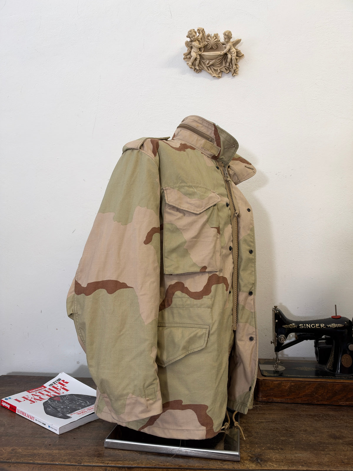 Vintage US Army M-65 Desert Field Jacket “M/L”