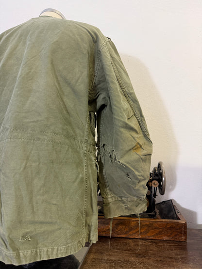 Vintage Distressed US Army M-51 Field Jacket “M”