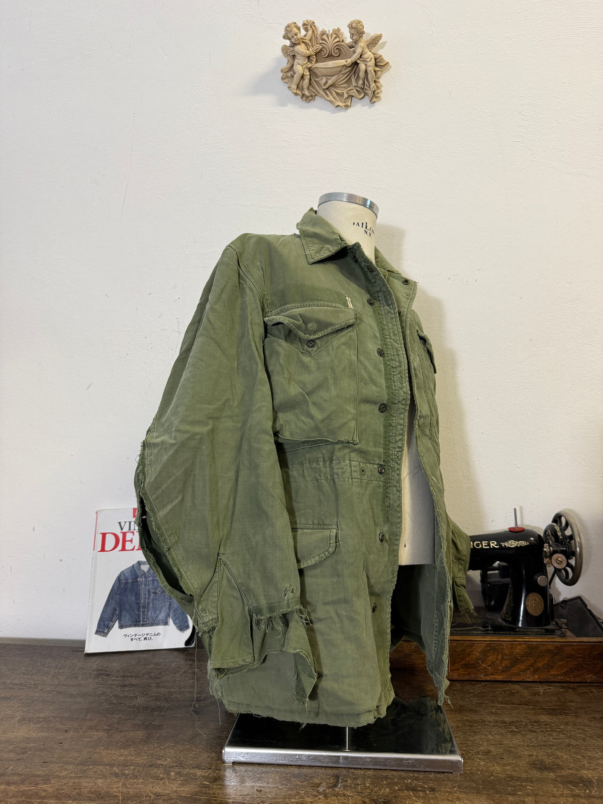 Vintage Distressed US Army M-51 Field Jacket “M/L”
