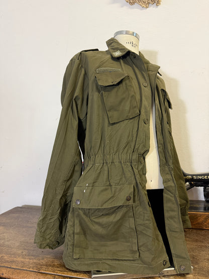 Vintage 80’s Italian Army Jacket “XL” 18