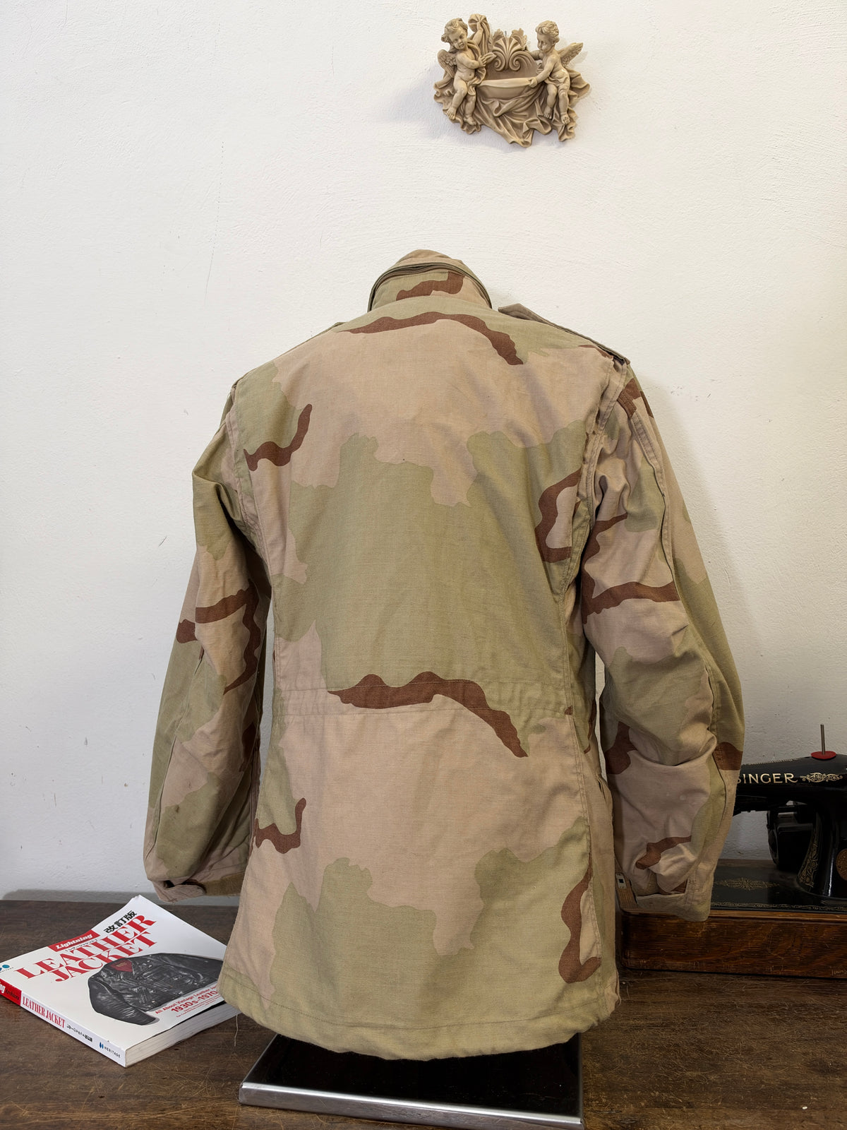 Vintage US Army M-65 Desert Field Jacket “M”