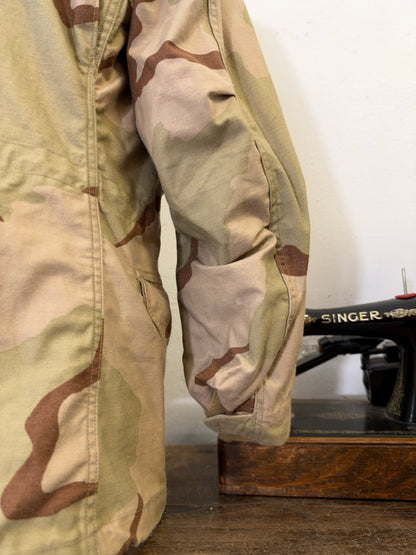 Vintage US Army M-65 Desert Field Jacket “M”