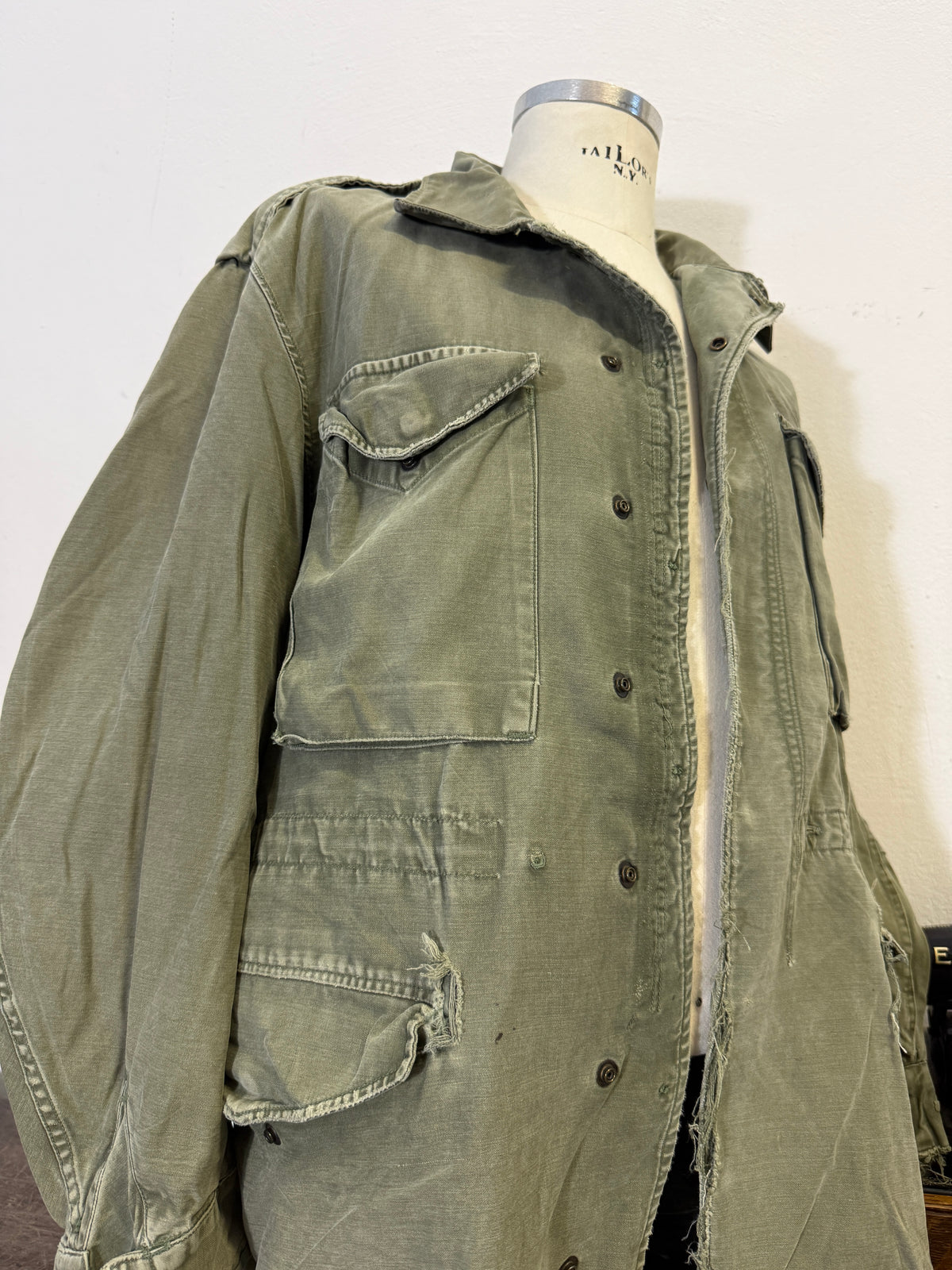 Vintage Distressed US Army M-51 Field Jacket “L”