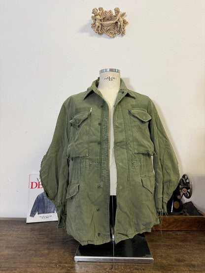 Vintage Distressed US Army M-51 Field Jacket “M/L”