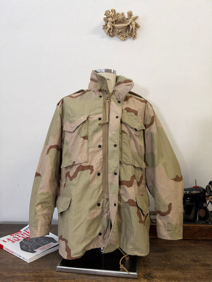 Vintage US Army M-65 Desert Field Jacket “M/L”