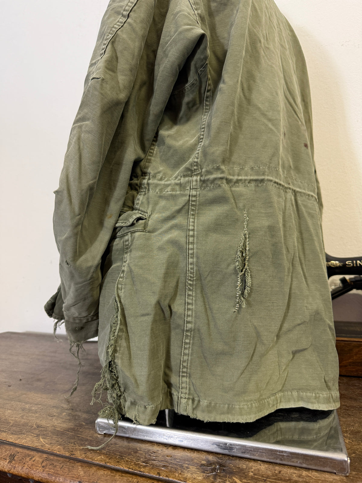 Vintage Distressed US Army M-51 Field Jacket “L/XL”